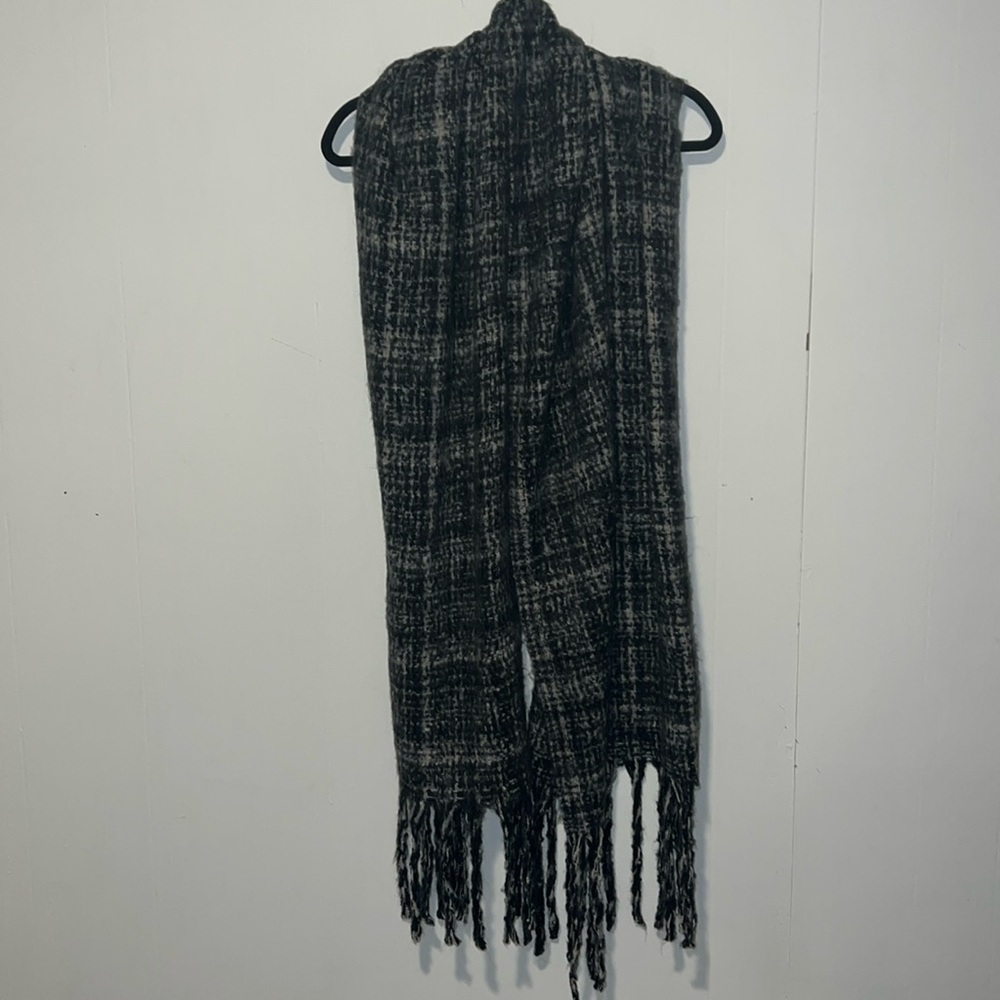 Super Soft Women’s Black & White Scarf Shawl Wrap AA8